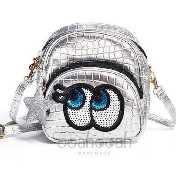 OOAHOOAH -METALLIC CROSSBODY W SEQUIN EYES - Picture 1 of 3